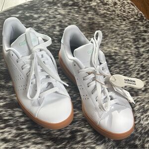 Adidas Advantage 2.0